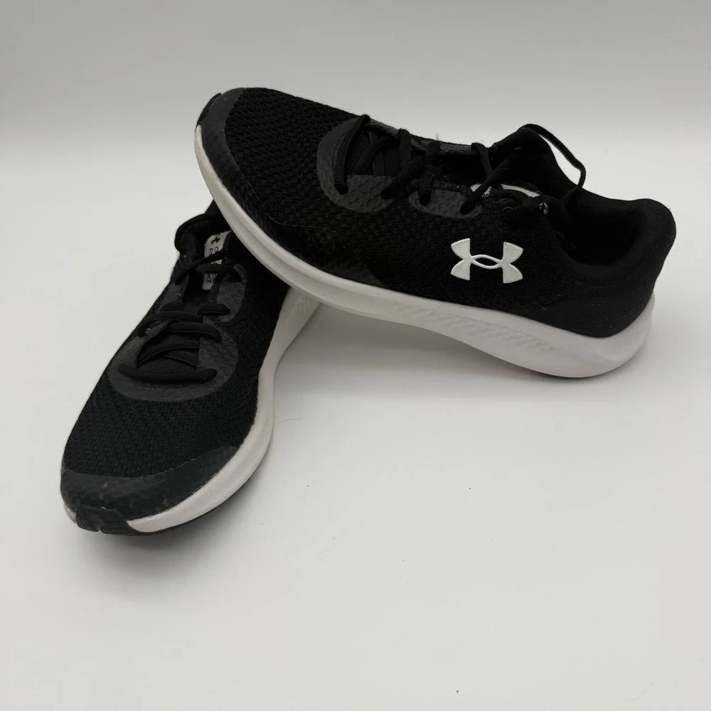 Under Armour Charged Pursuit 3 Running Shoes Black White Size 7Y 3024987-001